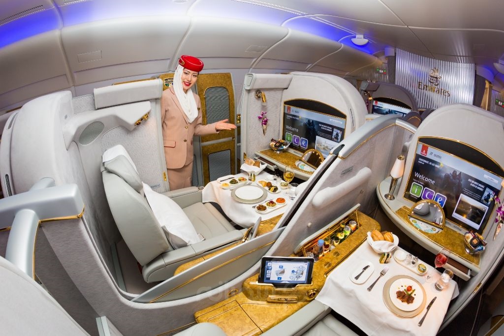 بیزینس کلاس هواپیمایی امارات چه ویژگی‌هایی دارد؟