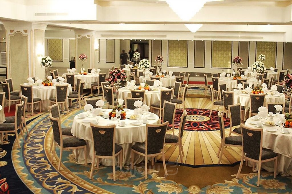 سالن برگزاری مراسم جشن و عروسی هتل اسپیناس
