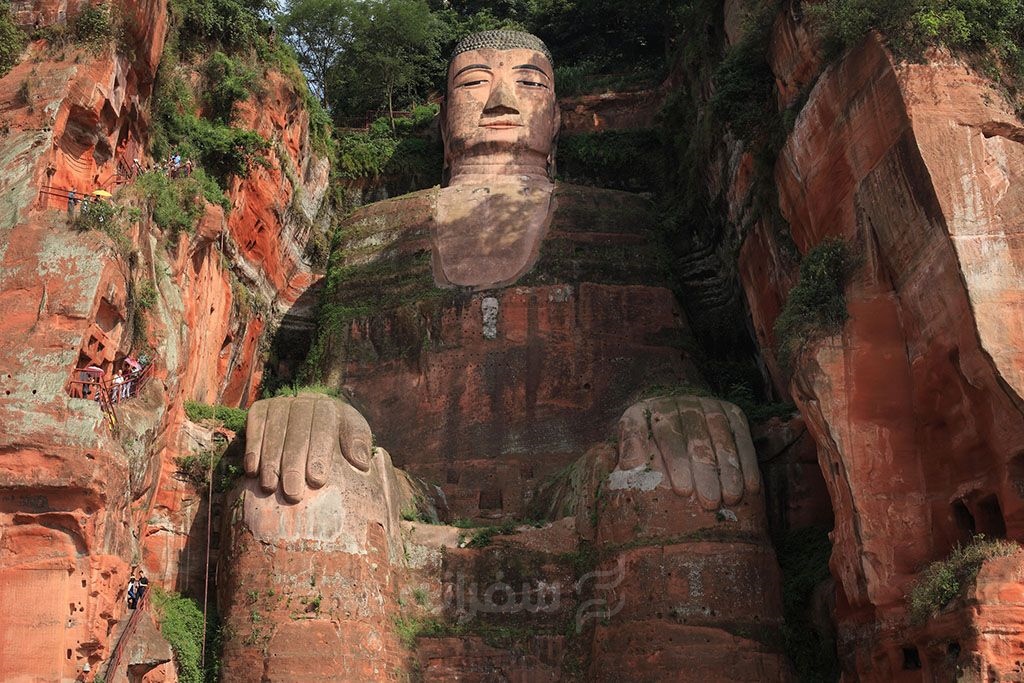 مجسمه بزرگ بودای استان سیچوان