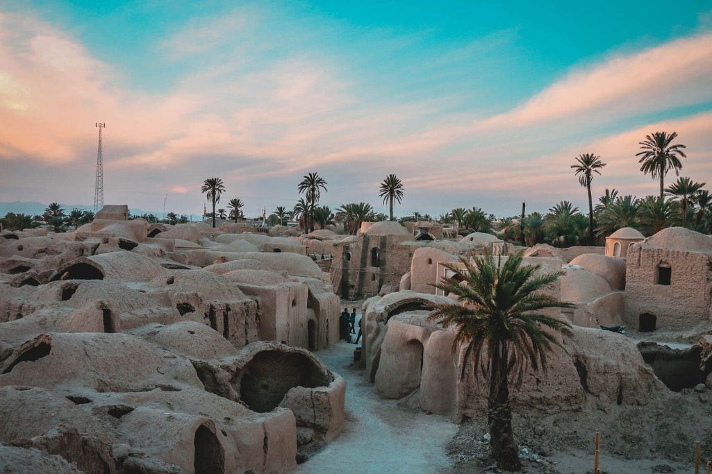 نمای کلی شهر طبس