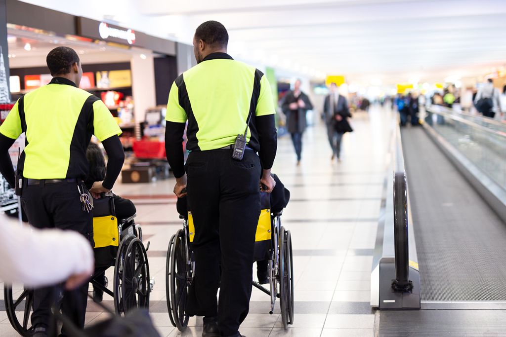 خدمات فرودگاه امام خمینی برای افراد معلول
