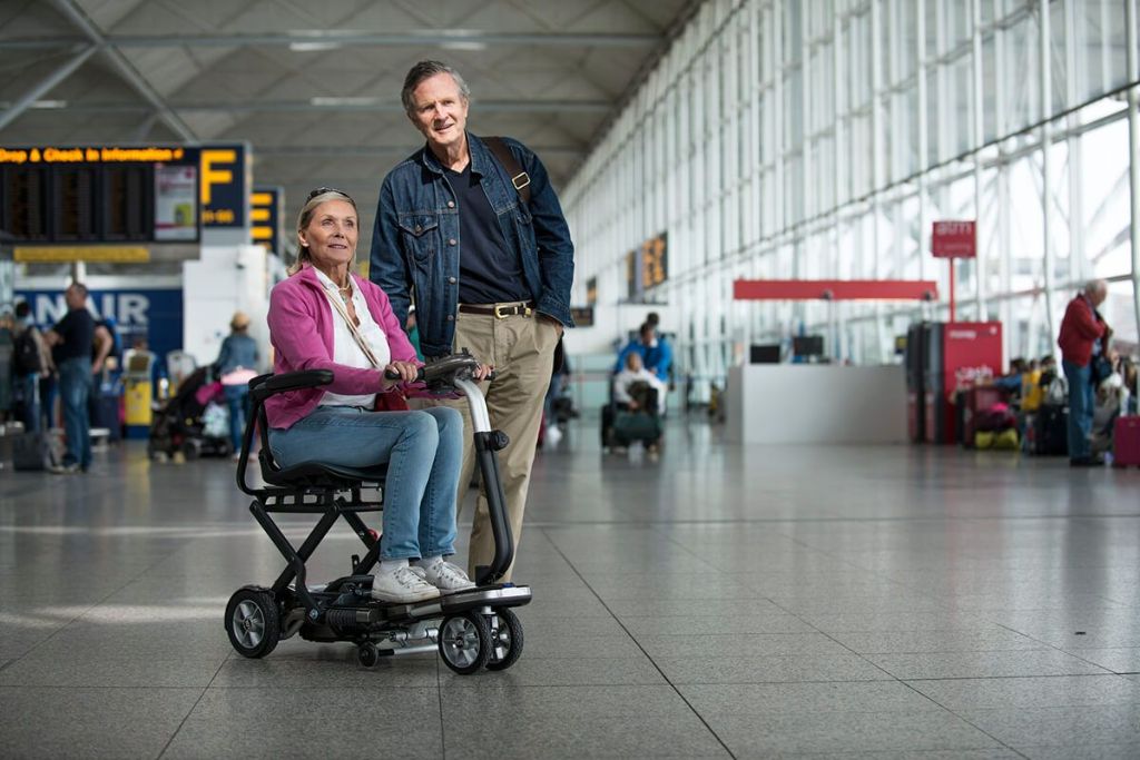 پذیرش افراد معلول در هواپیمایی هما