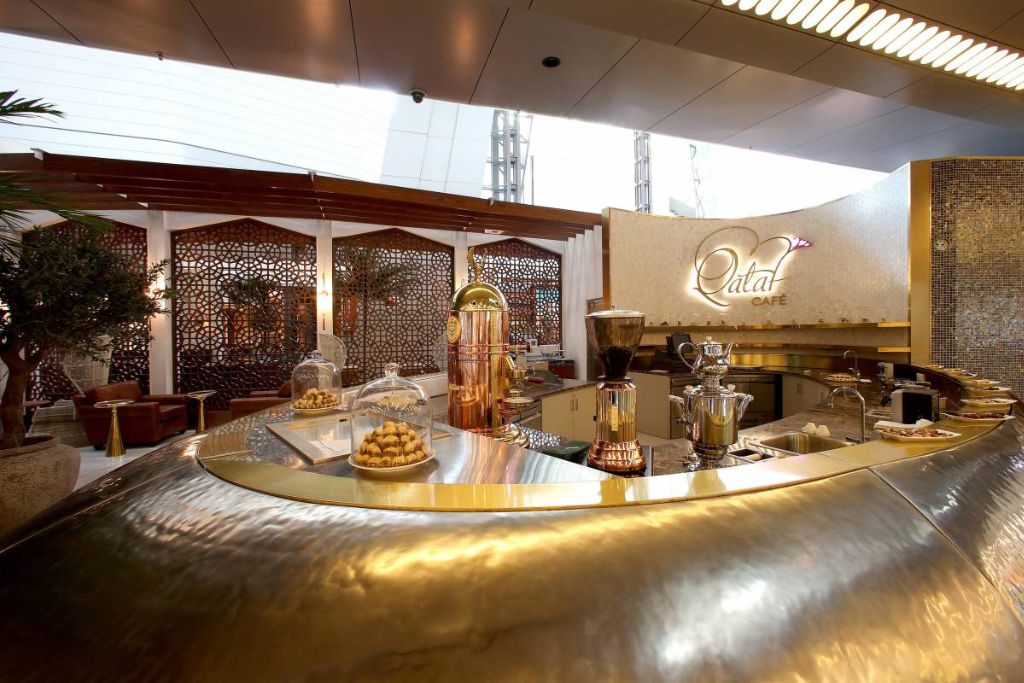رستوران در فرودگاه دوحه