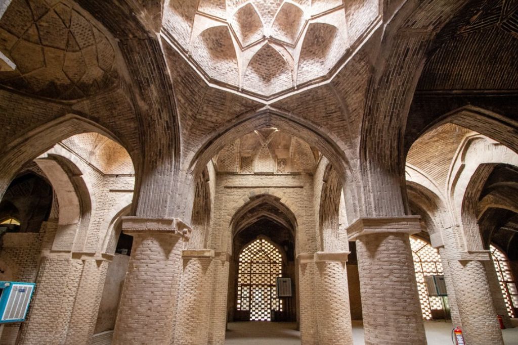 شبستان مسجد جامع اصفهان
