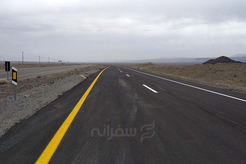 یک جاده در ایران