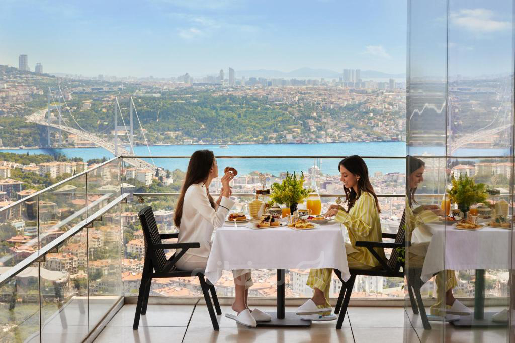هتل های استانبول، هتل رافلز