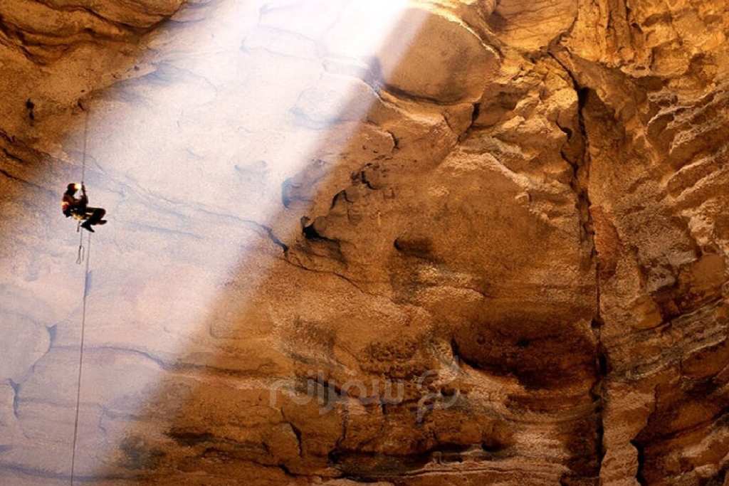 غار پراو، یک غار عمودی در میات غارهای ایران