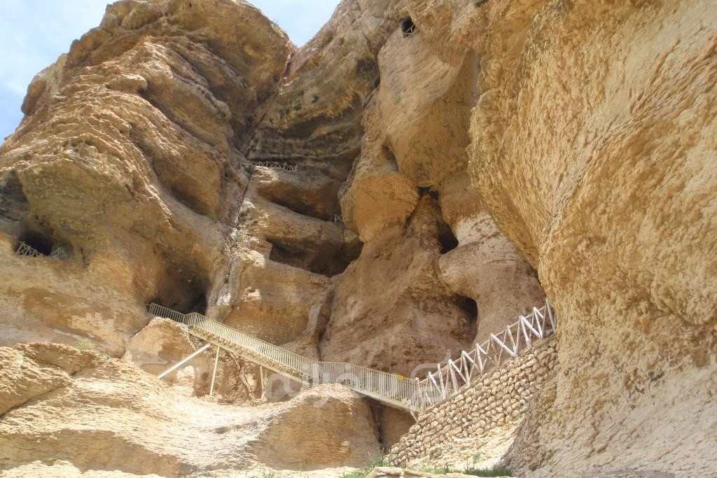 غار کرفتو از مشهورترین غارهای ایران