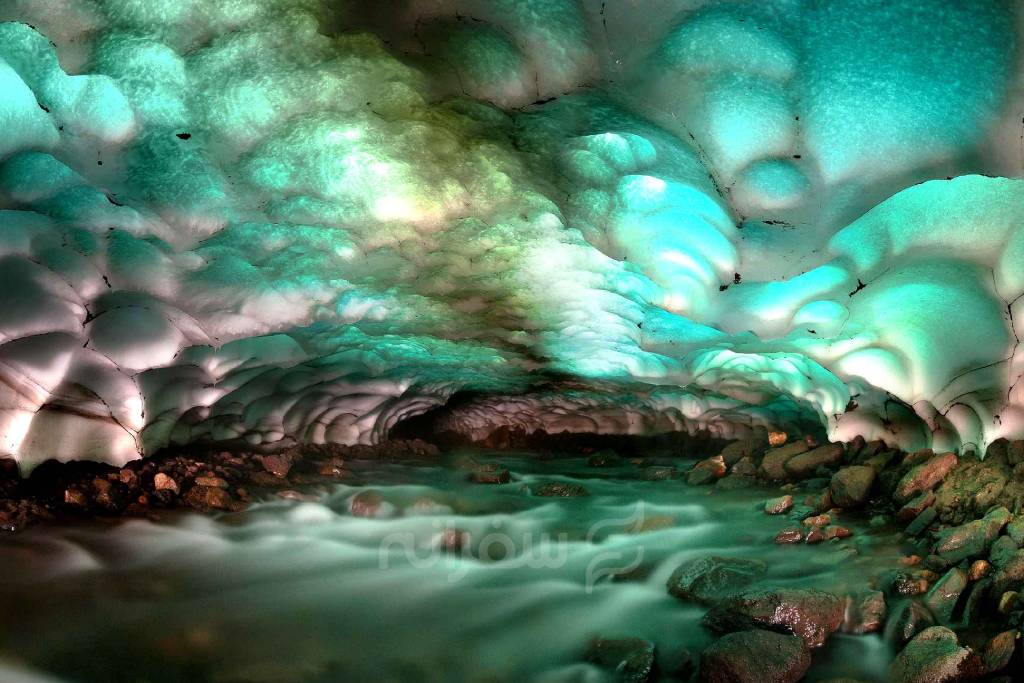 غار یخی چما از زیباترین غارهای ایران