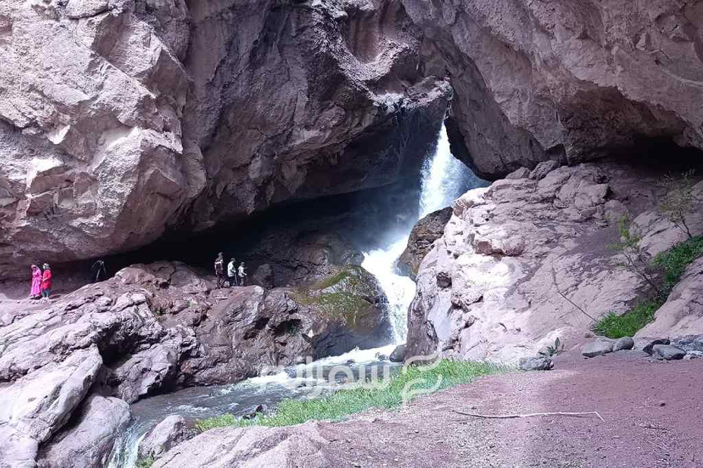 آبشار کرکبود از دیدنی های طالقان