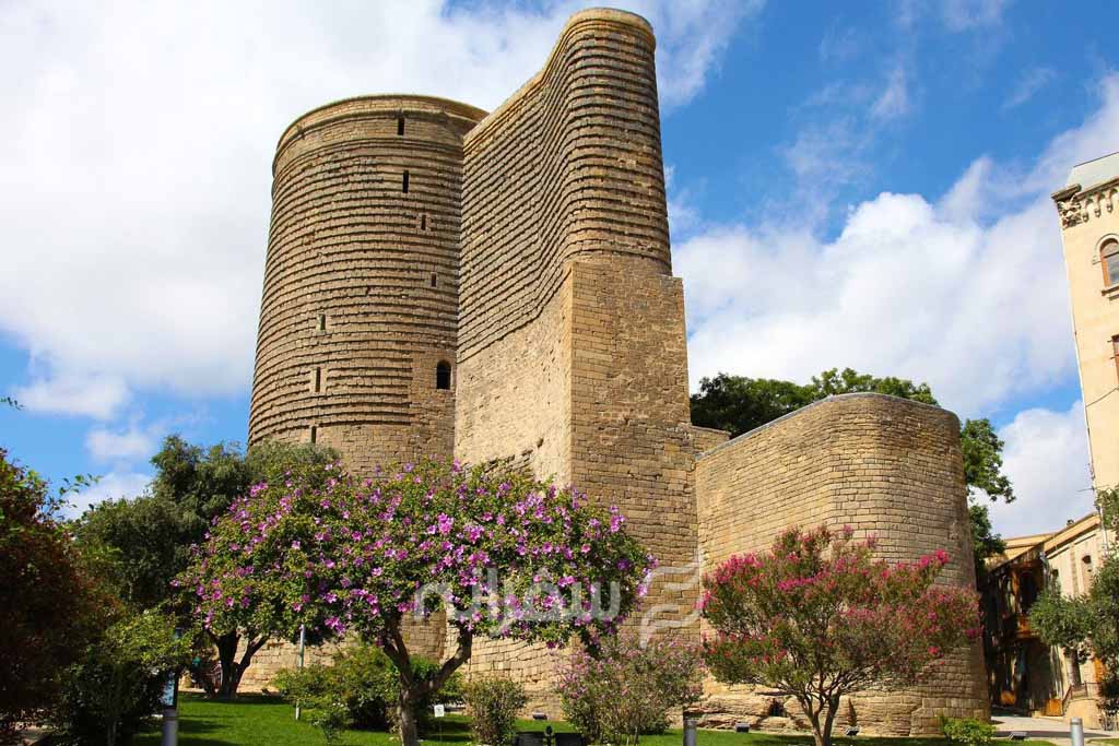 برج دختر از جاهای دیدنی آذربایجان