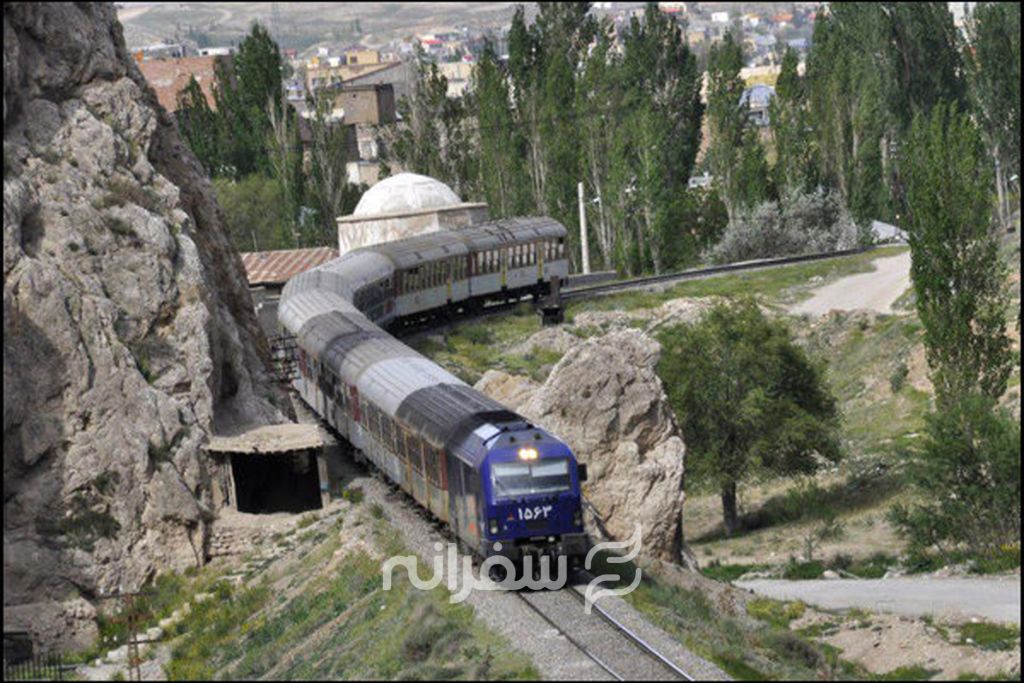 قطار تهران به کاشان